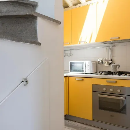 Unique View Over St. Peter's Dome! רומא