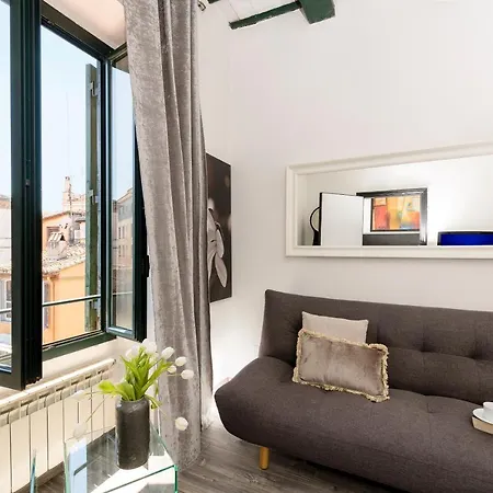 Unique View Over St. Peter's Dome! דירה רומא